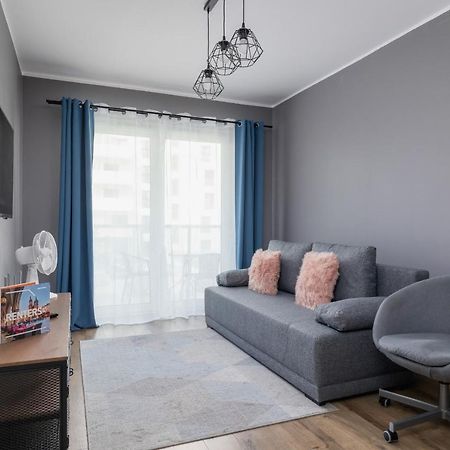 Comfy Apartment Pachonskiego With Parking In Krakow By Noclegi Renters Zewnętrze zdjęcie