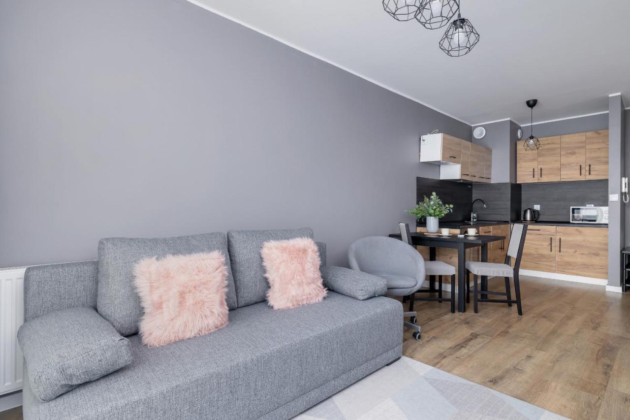 Comfy Apartment Pachonskiego With Parking In Krakow By Noclegi Renters Zewnętrze zdjęcie