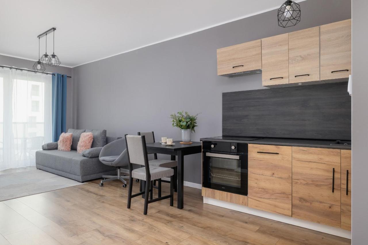 Comfy Apartment Pachonskiego With Parking In Krakow By Noclegi Renters Zewnętrze zdjęcie